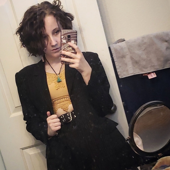 Meet your Posher, Kait - Picture 1 of 1